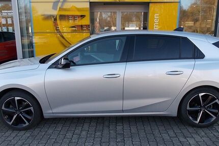 Opel Astra 29.800 km 19.490 &euro; Brunsbüttel 25541