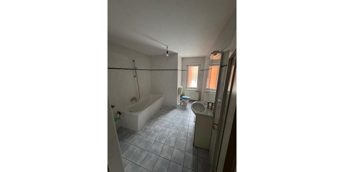 Etagenwohnung Cuxhaven - 2.5 Zimmer, 80 m&sup2;, 350&euro; | Angebot:25252789