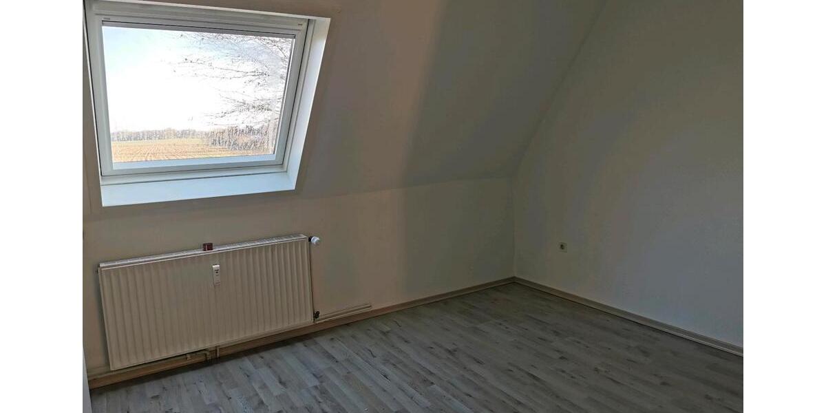 Dachgeschoßwohnung Wurster Nordseeküste - 3 Zimmer, 84 m&sup2;, 1.000&euro; | Angebot:26035978
