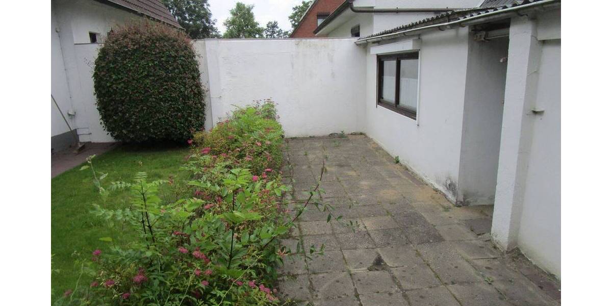 Mehrfamilienhaus, Wohnhaus Cuxhaven Groden - 105.000&euro; | Angebot:25747422