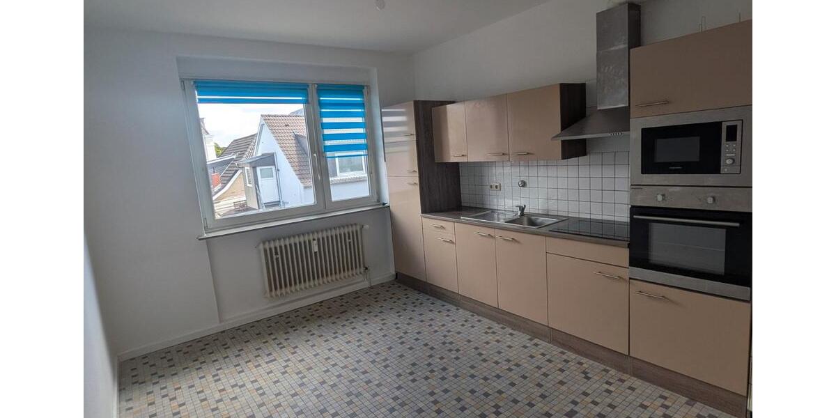 Dachgeschoßwohnung Brunsbüttel - 2.5 Zimmer, 90 m&sup2;, 700&euro; | Angebot:26677019