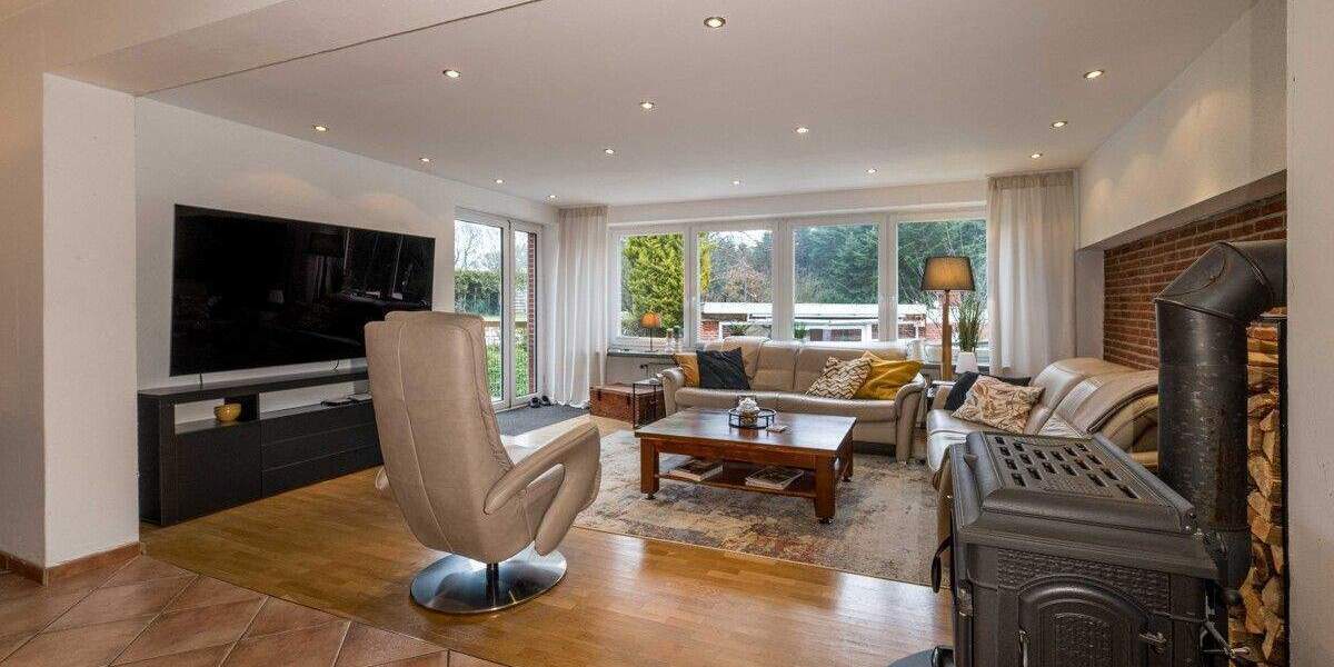 Mehrfamilienhaus, Wohnhaus Cuxhaven / Stickenbüttel Stickenbüttel - 8 Zimmer, 211 m&sup2;, 439.000&euro; | Angebot:25676361