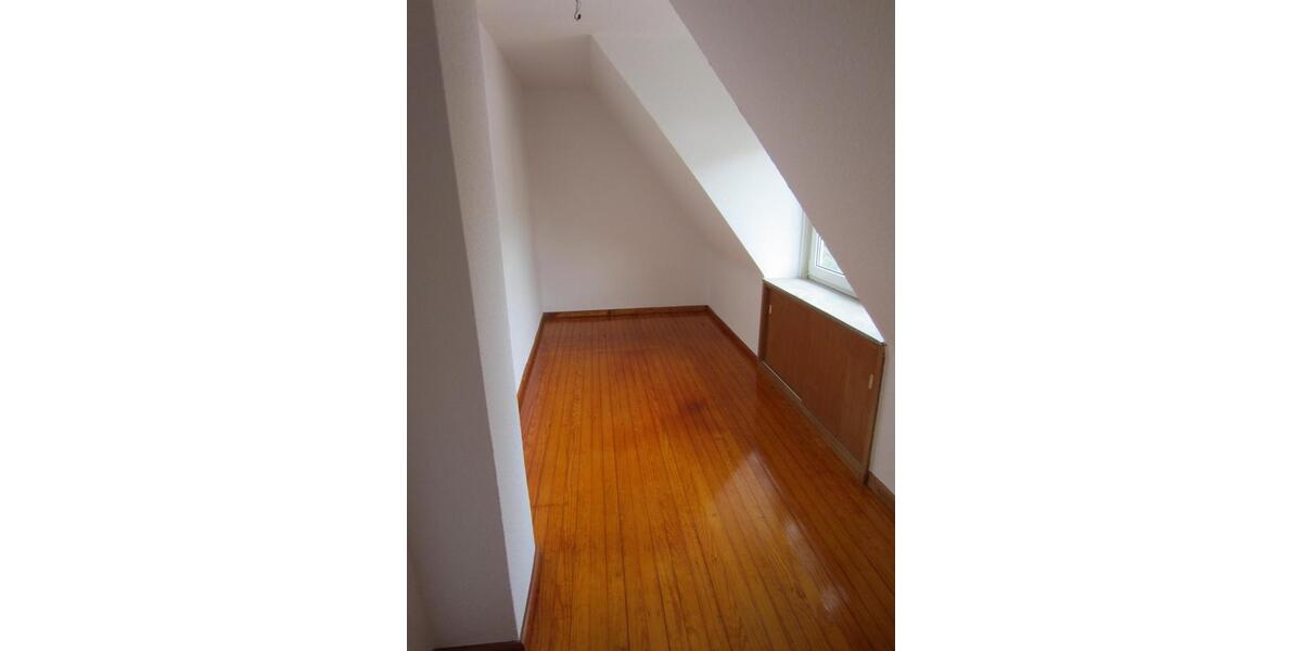Einfamilienhaus Cadenberge - 3 Zimmer, 90 m&sup2;, 825&euro; | Angebot:25643736