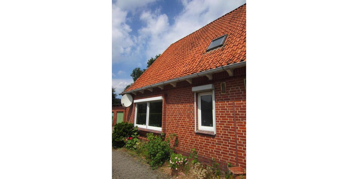 Einfamilienhaus Cadenberge - 3 Zimmer, 90 m&sup2;, 825&euro; | Angebot:25643736