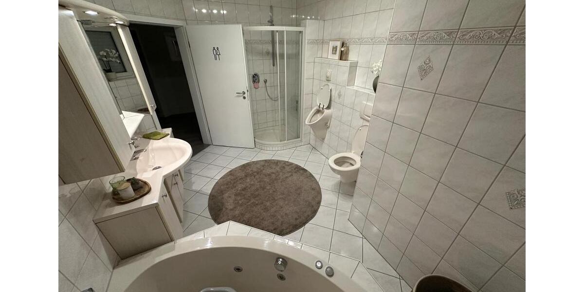 Einfamilienhaus Geestland Bad Bederkesa - 9 Zimmer, 252 m&sup2;, 525.000&euro; | Angebot:24497129