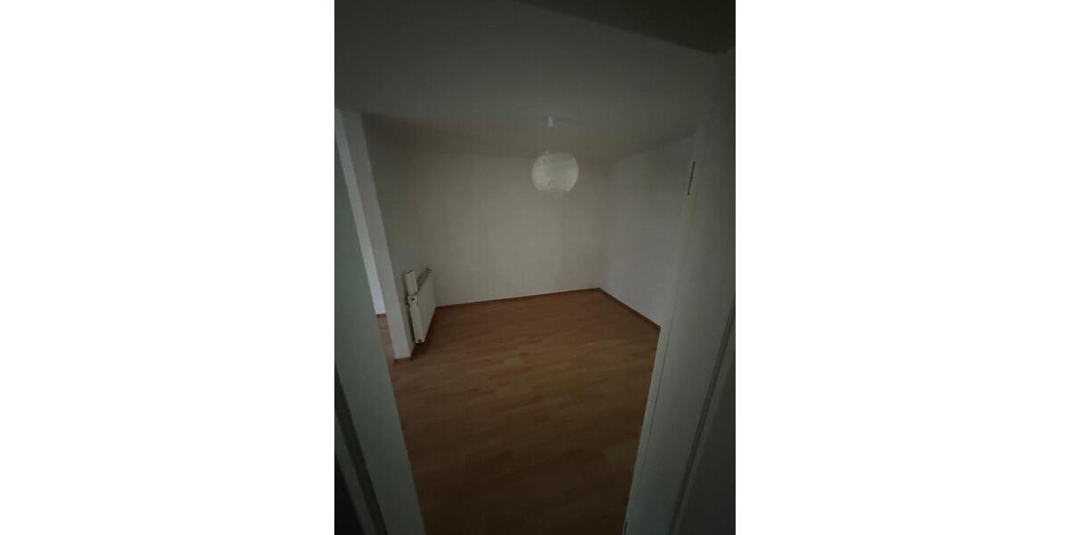 Etagenwohnung Cuxhaven - 2.5 Zimmer, 80 m&sup2;, 350&euro; | Angebot:25252789