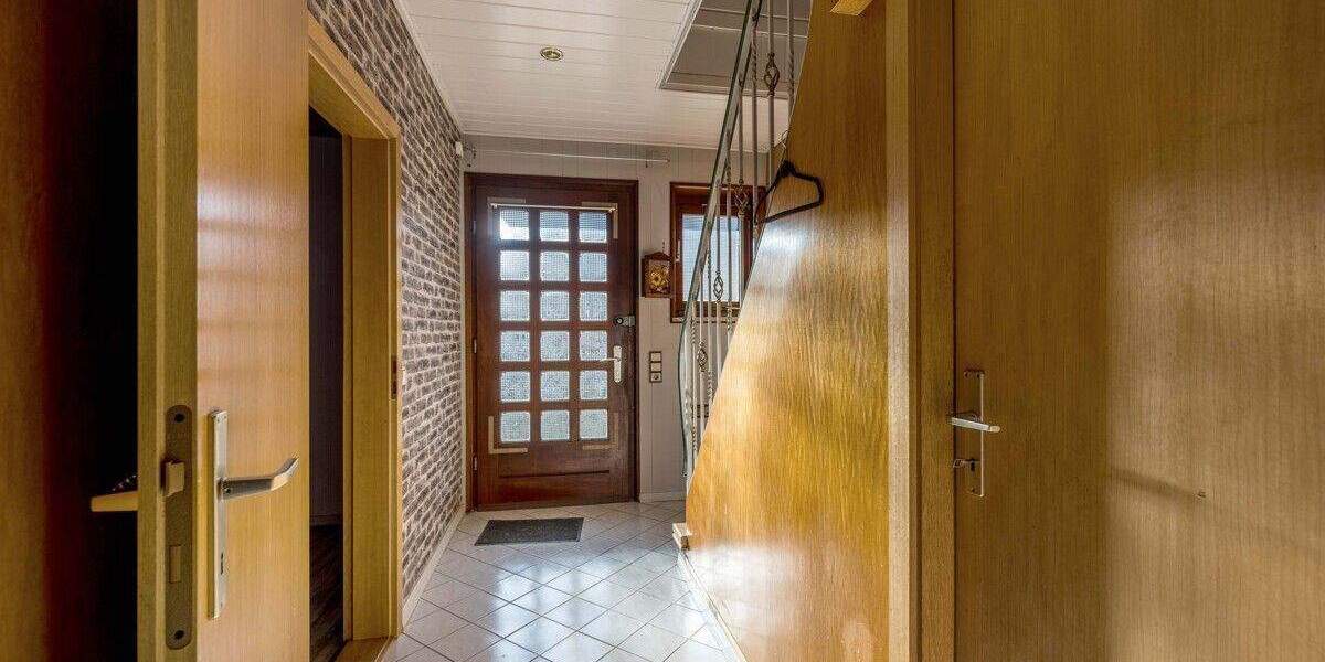 Einfamilienhaus Geestland Debstedt - 7 Zimmer, 121 m&sup2;, 195.000&euro; | Angebot:25676350