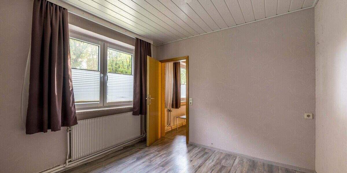 Einfamilienhaus Geestland Debstedt - 7 Zimmer, 121 m&sup2;, 195.000&euro; | Angebot:25676350