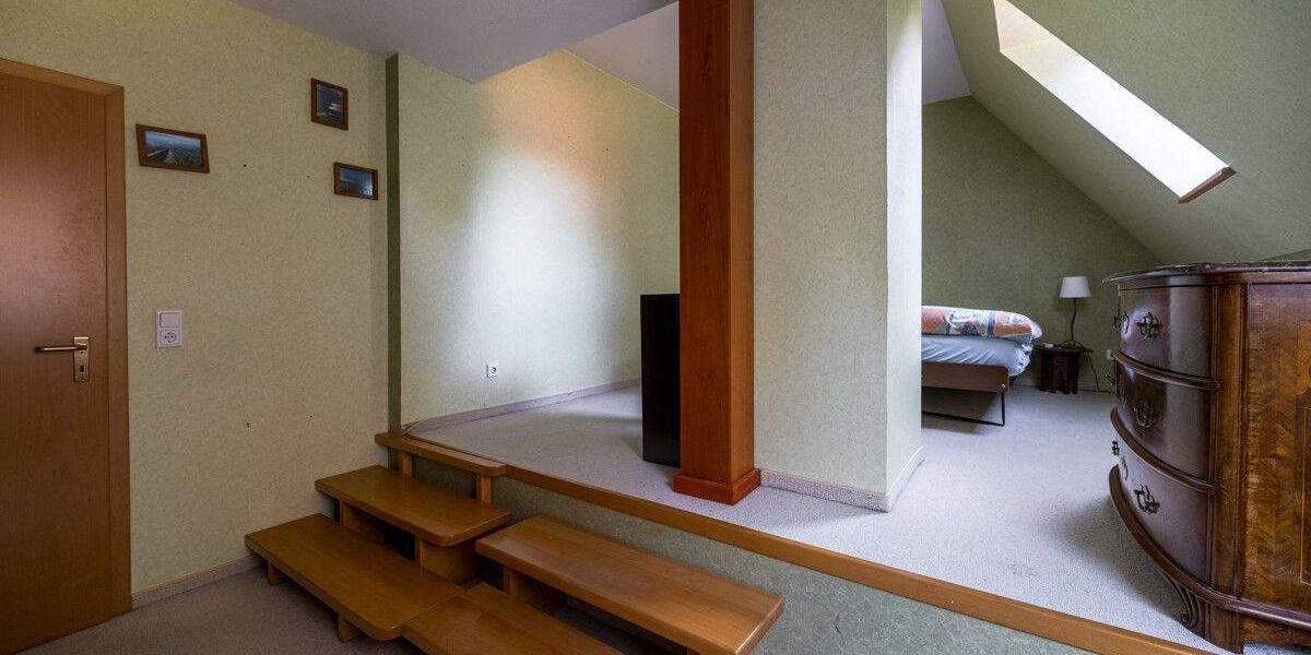 Einfamilienhaus Geestland-Debstedt Debstedt - 8 Zimmer, 242 m&sup2;, 570.000&euro; | Angebot:25737096