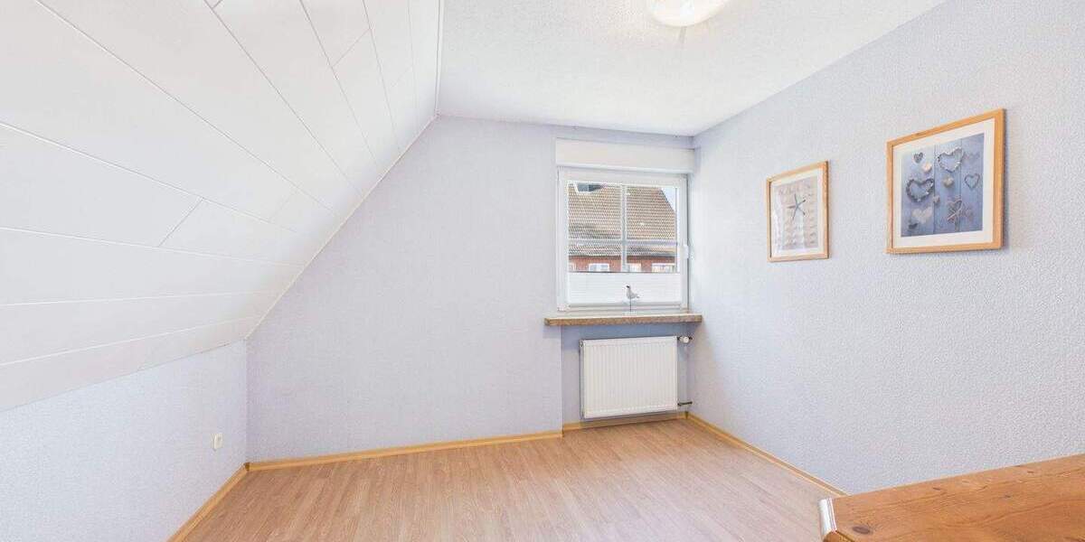 Etagenwohnung Cuxhaven Döse - 4 Zimmer, 95 m&sup2;, 239.000&euro; | Angebot:25666578