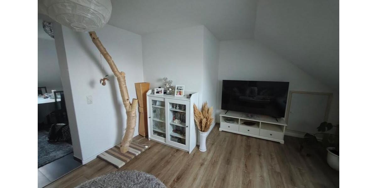 Dachgeschoßwohnung Cuxhaven - 3 Zimmer, 62 m&sup2;, 770&euro; | Angebot:25547941