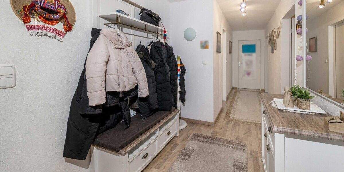 Mehrfamilienhaus, Wohnhaus Cuxhaven / Stickenbüttel Stickenbüttel - 8 Zimmer, 211 m&sup2;, 439.000&euro; | Angebot:25676361