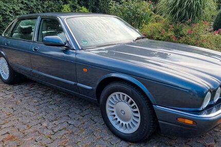 Jaguar XJ40 196.500 km 7.500 &euro; Cuxhaven 27478