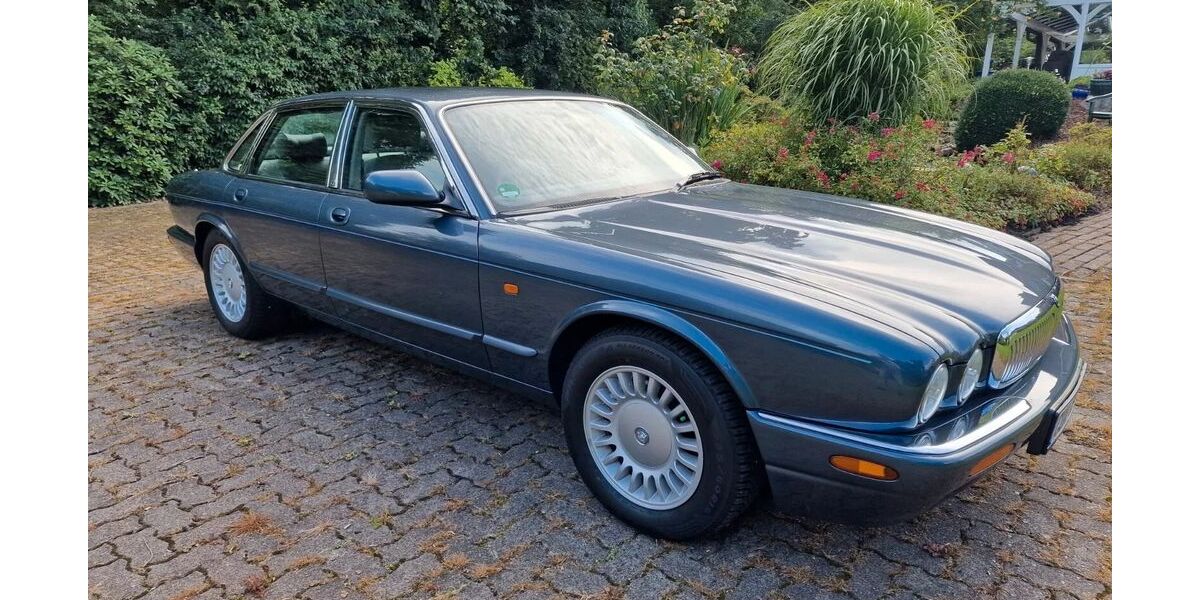 Jaguar XJ40 196.500 km 7.500 &euro; Cuxhaven 27478