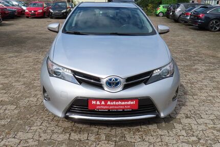 Toyota Auris 68.668 km 10.599 &euro; Geestland 27607