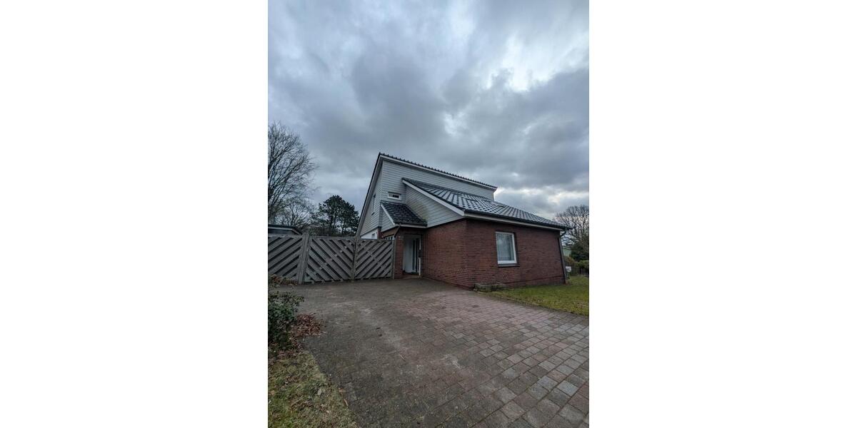Einfamilienhaus Cuxhaven Groden - 8 Zimmer, 154 m&sup2;, 1.400&euro; | Angebot:26385951