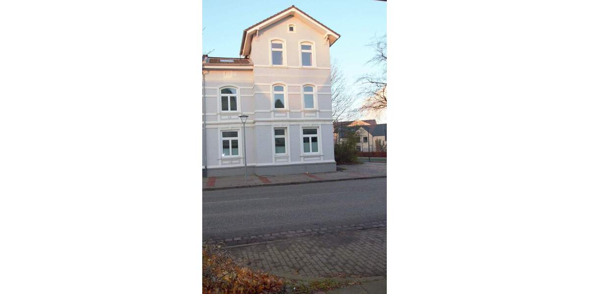 Einfamilienhaus Brunsbüttel - 9 Zimmer, 269 m&sup2;, 287.000&euro; | Angebot:25747319