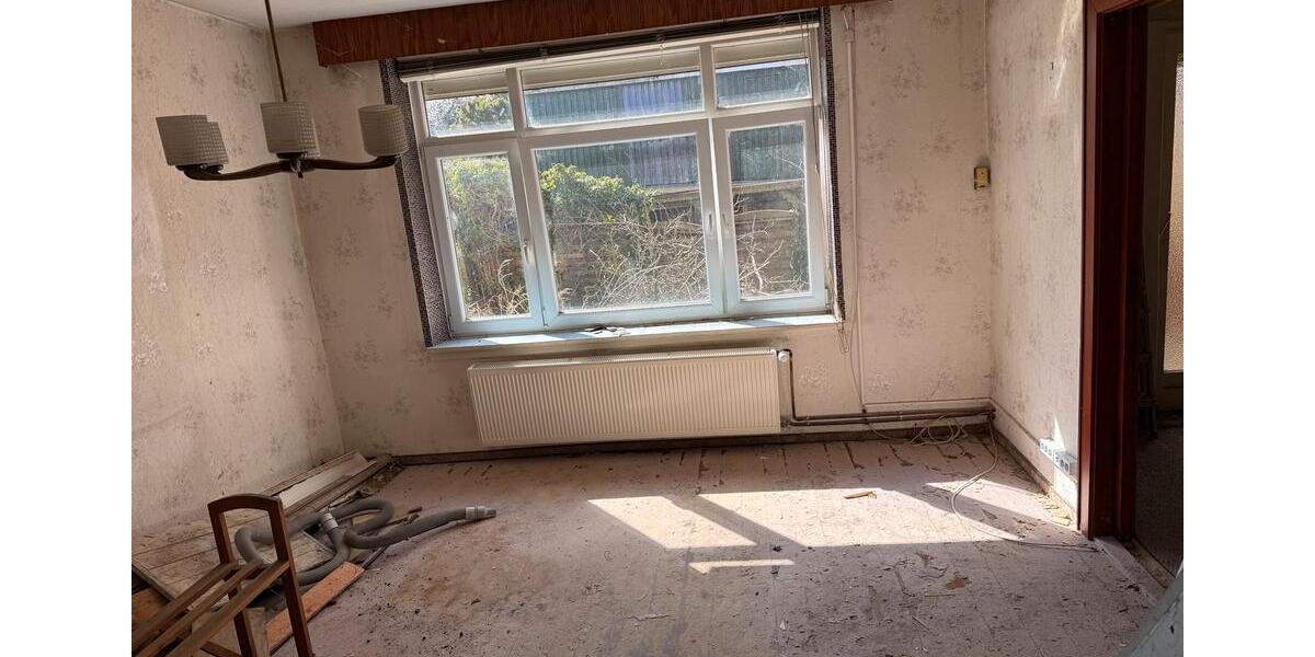 Einfamilienhaus Neuhaus (Oste) - 10 Zimmer, 145 m&sup2;, 75.000&euro; | Angebot:25987642
