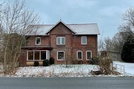 Haus Bülkau - 10 Zimmer, 280 m&sup2;, 185.000&euro; | Angebot:26041190