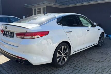 Kia Optima 192.000 km 11.000 &euro; Cuxhaven 27478