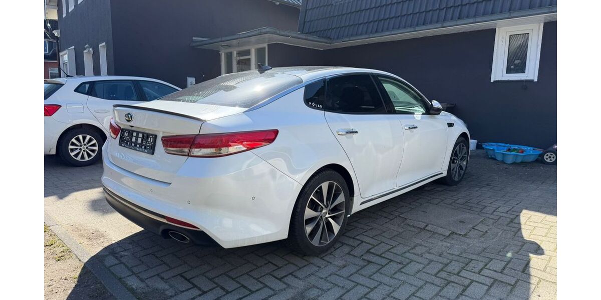 Kia Optima 192.000 km 11.000 &euro; Cuxhaven 27478