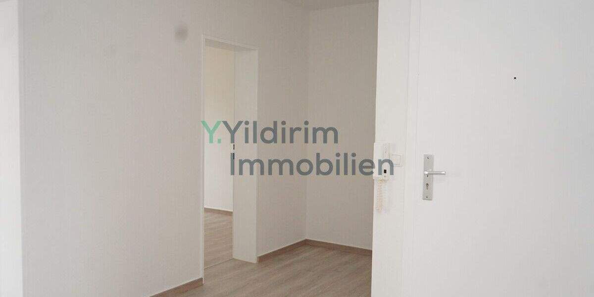 Etagenwohnung Cuxhaven - 3 Zimmer, 82 m&sup2;, 830&euro; | Angebot:25898465