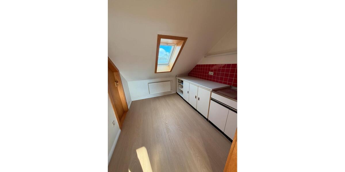 Einfamilienhaus Brunsbüttel - 7.5 Zimmer, 203 m&sup2;, 1.500&euro; | Angebot:26365107