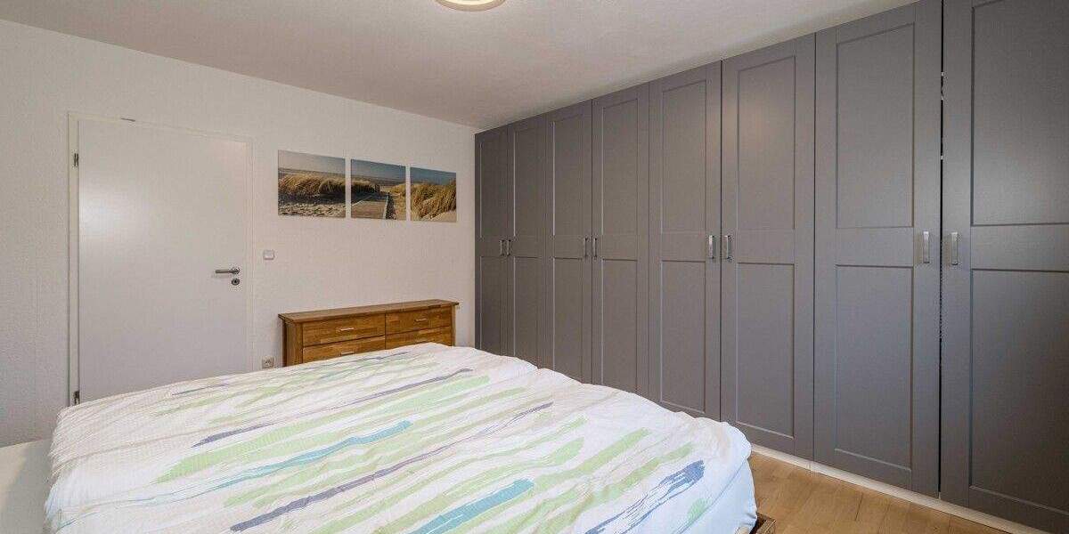 Mehrfamilienhaus, Wohnhaus Cuxhaven / Stickenbüttel Stickenbüttel - 8 Zimmer, 211 m&sup2;, 439.000&euro; | Angebot:25676361