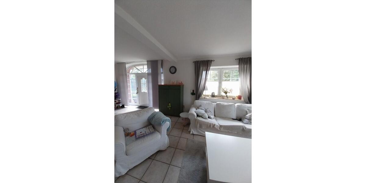 Erdgeschoßwohnung Geestland Bad Bederkesa - 5 Zimmer, 157 m&sup2;, 950&euro; | Angebot:26050338