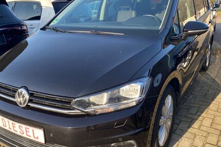 VW Touran 153.730 km 18.990 &euro; Cadenberge 21781