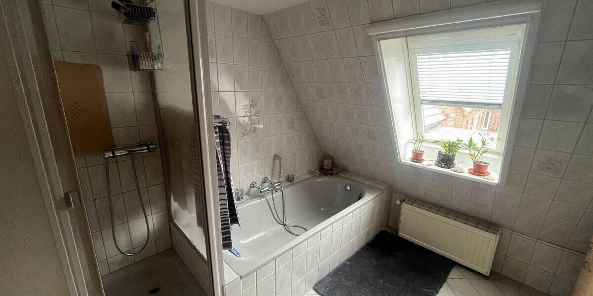 Mehrfamilienhaus, Wohnhaus Neuhaus (Oste) - 4 Zimmer, 91 m&sup2;, 295.000&euro; | Angebot:25929933