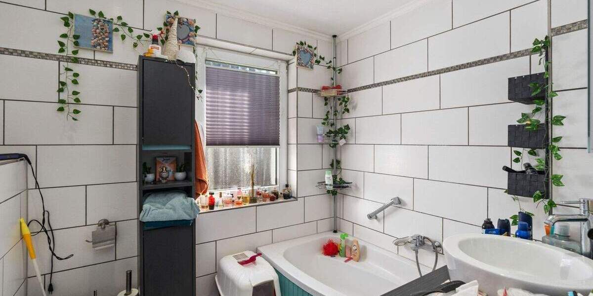 Einfamilienhaus Cuxhaven Süder-Westerwisch - 7 Zimmer, 215 m&sup2;, 449.000&euro; | Angebot:25896639