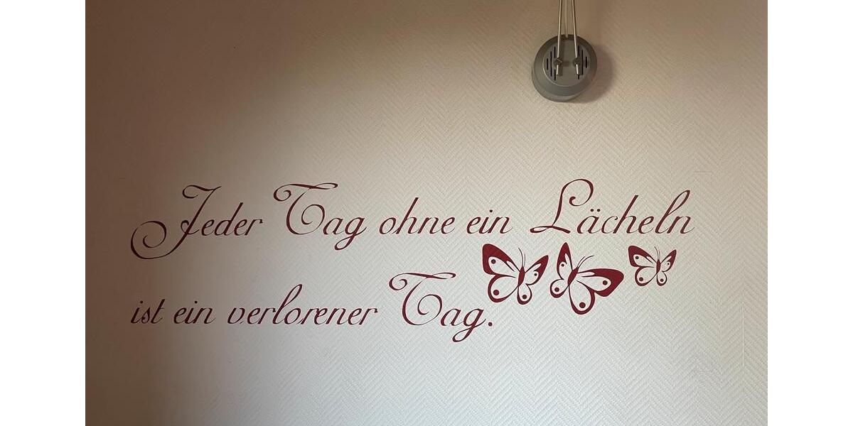 Dachgeschoßwohnung Brunsbüttel - 1 Zimmer, 25 m&sup2;, 430&euro; | Angebot:26681443