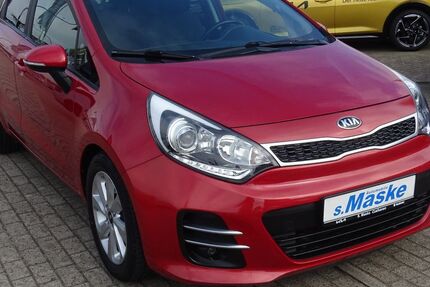 Kia Rio 81.675 km 8.490 &euro; Cuxhaven 27472