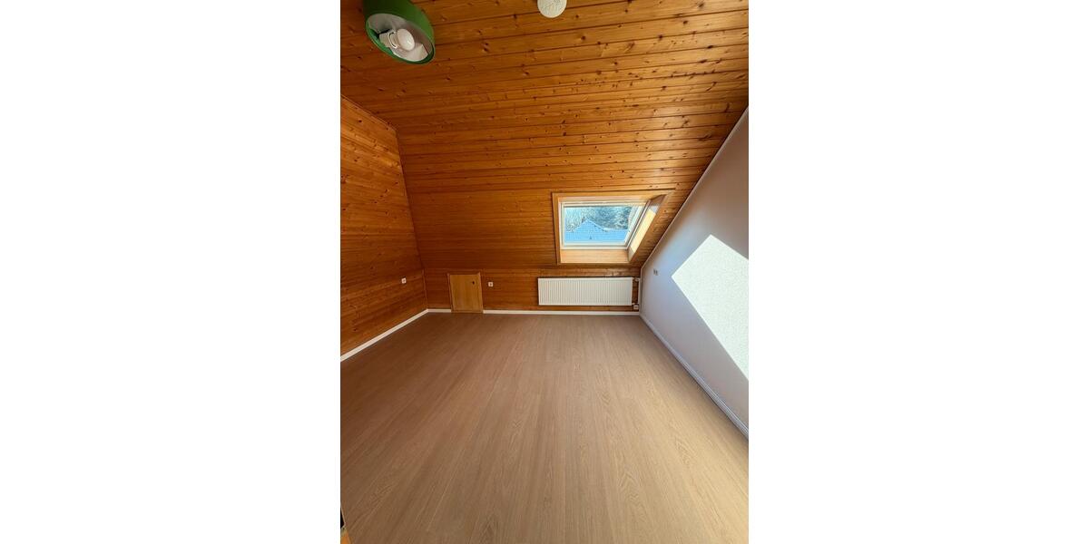Einfamilienhaus Brunsbüttel - 7.5 Zimmer, 203 m&sup2;, 1.500&euro; | Angebot:26365107