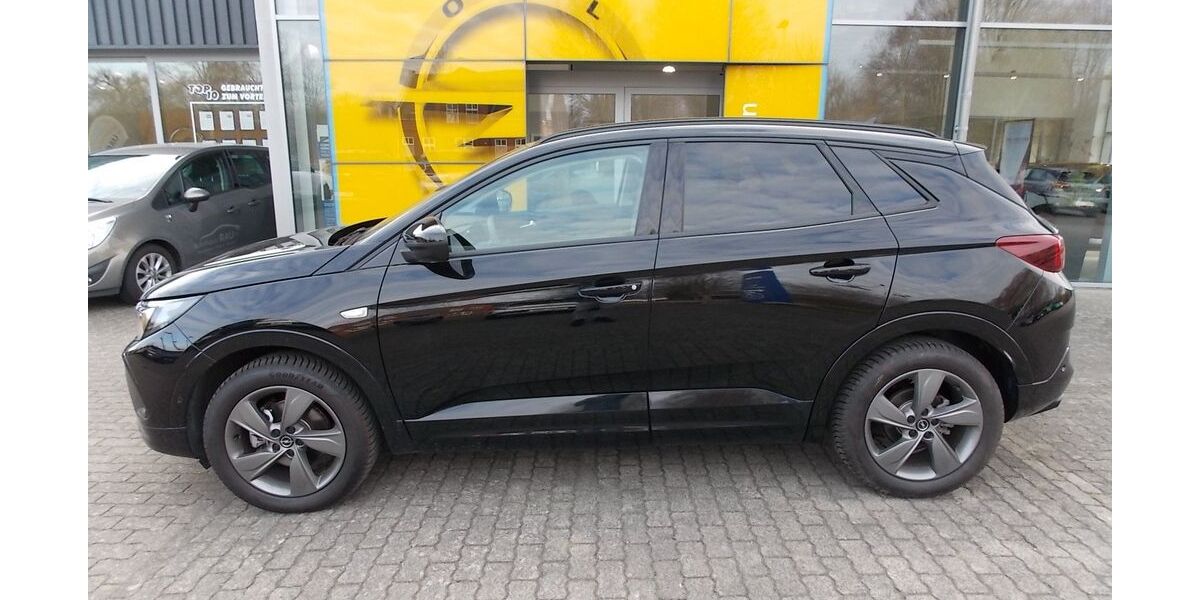 Opel Grandland (X) 15.562 km 21.883 &euro; Brunsbüttel 25541