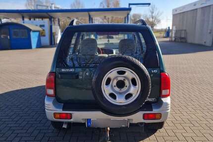 Suzuki Grand Vitara 196.070 km 5.500 &euro; Cuxhaven 27472