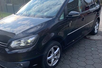 VW Touran 244.000 km 7.300 &euro; Cuxhaven 27478