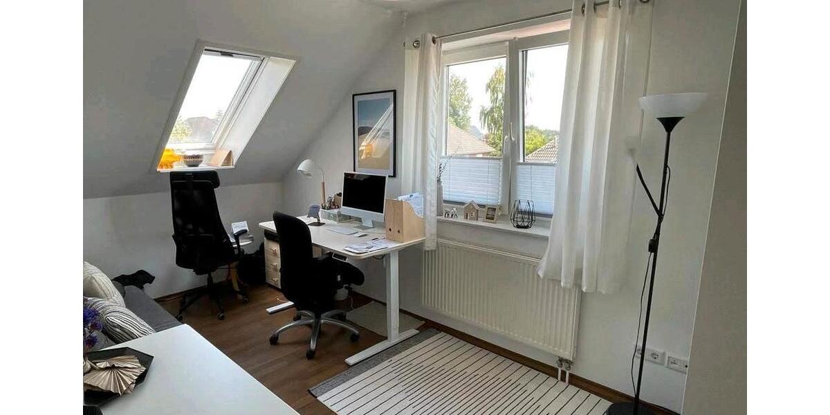 Dachgeschoßwohnung Geestland - 3 Zimmer, 65 m&sup2;, 540&euro; | Angebot:26003904