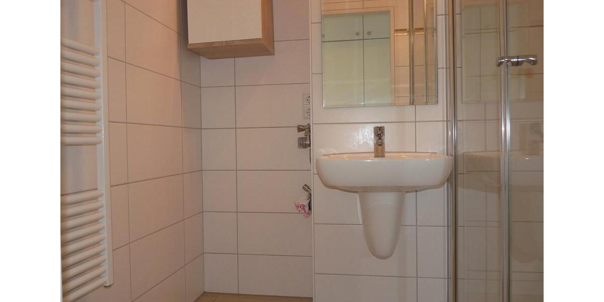 Etagenwohnung Cuxhaven Groden - 2.5 Zimmer, 77 m&sup2;, 845&euro; | Angebot:26050352
