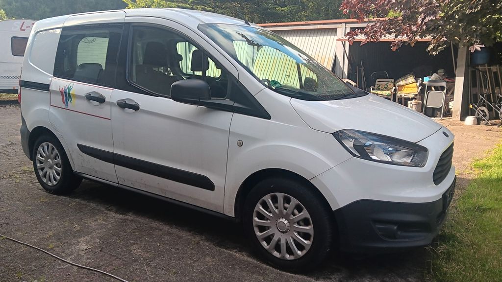 Ford Transit Courier 128.000 km 2.200 &euro; Geestland 27624