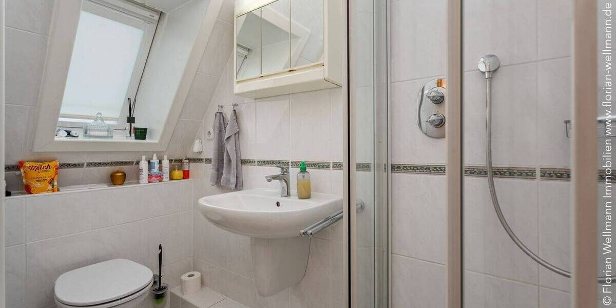 Mehrfamilienhaus, Wohnhaus Cuxhaven Döse - 8 Zimmer, 208 m&sup2;, 429.000&euro; | Angebot:25726094