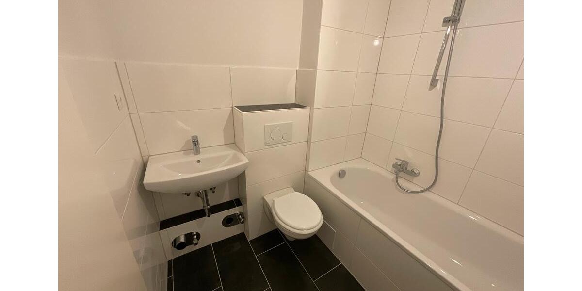 Etagenwohnung Brunsbüttel - 4 Zimmer, 85 m&sup2;, 669&euro; | Angebot:26365505