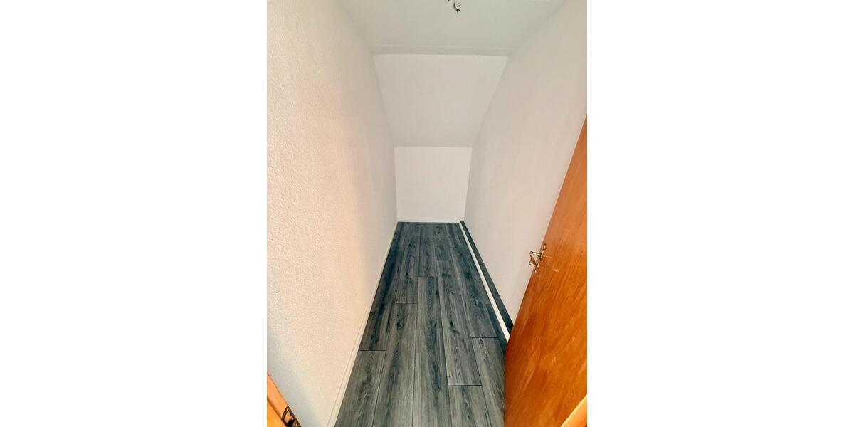 Dachgeschoßwohnung Wurster Nordseeküste - 2.5 Zimmer, 80 m&sup2;, 780&euro; | Angebot:25972260