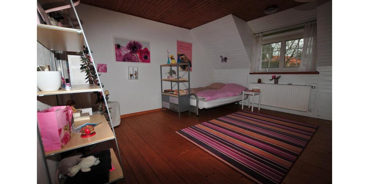 Einfamilienhaus Cadenberge - 7 Zimmer, 220 m&sup2;, 359.000&euro; | Angebot:26024319