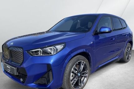 BMW iX1 17.833 km 42.920 &euro; Cuxhaven 27472