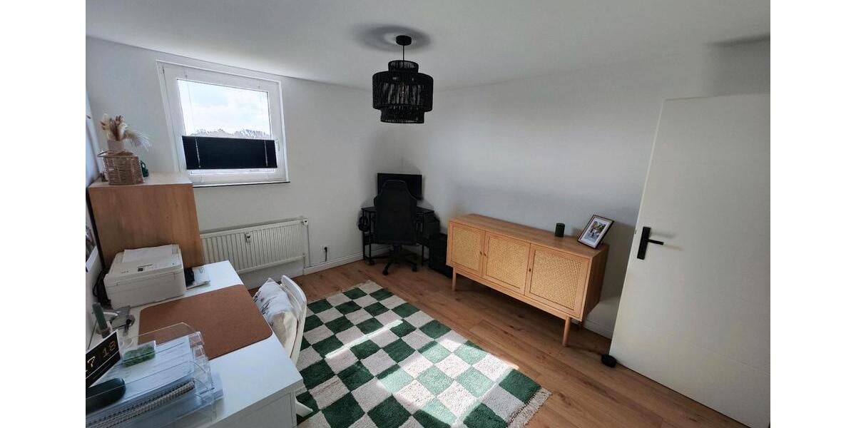 Dachgeschoßwohnung Wurster Nordseeküste - 3 Zimmer, 80 m&sup2;, 125.000&euro; | Angebot:26088668