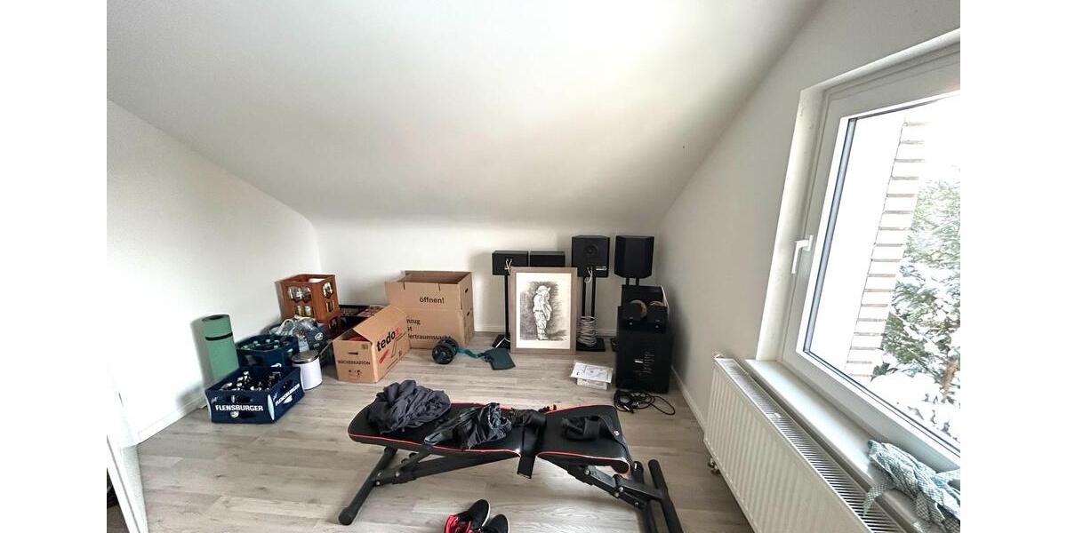 Dachgeschoßwohnung Geestland - 3 Zimmer, 88 m&sup2;, 690&euro; | Angebot:24551411