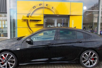 Opel Insignia 50.000 km 43.990 &euro; Brunsbüttel 25541