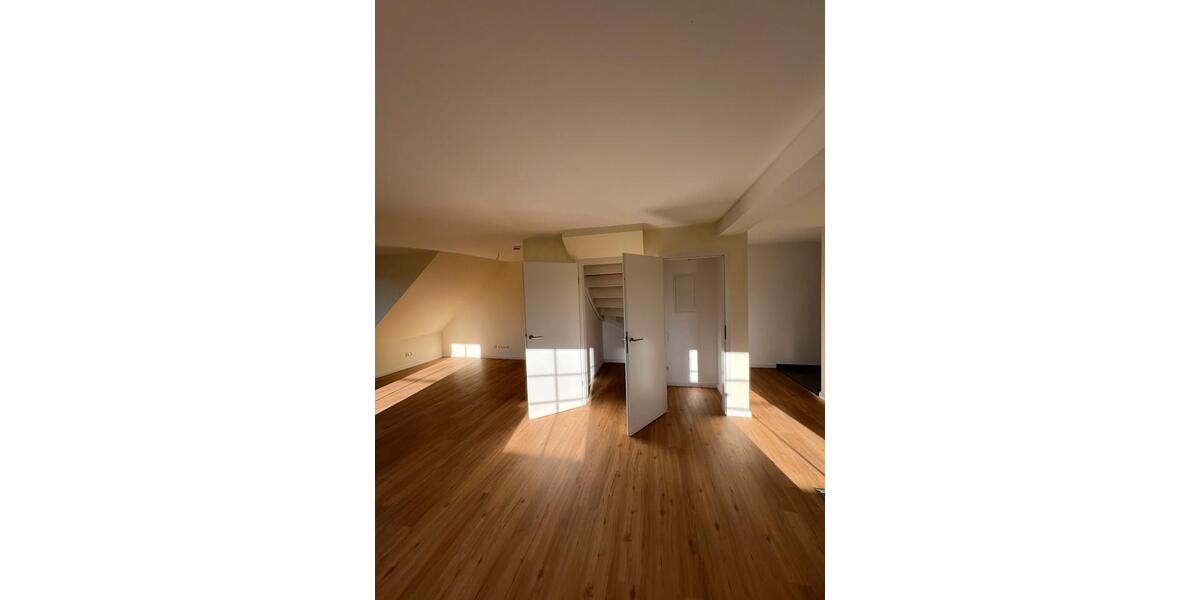 Etagenwohnung Marne - 2 Zimmer, 93 m&sup2;, 950&euro; | Angebot:24309661